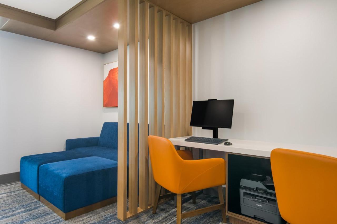 Holiday Inn Express & Suites - Springdale - Fayetteville Area Kültér fotó